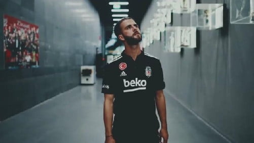 Beşiktaş'tan Pjanic videosu! "Oyunlar gerçekçi olmayabilir"